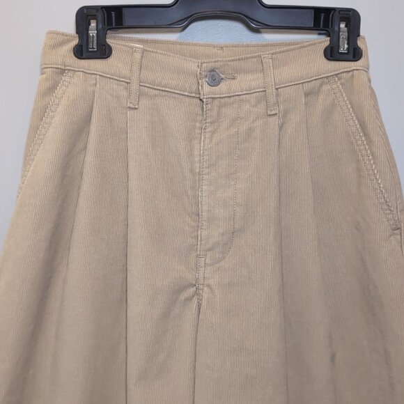 Levis Premium Wide Leg Pleated Crop Corduroy Pants Khaki High Waist Size 25 - Picture 3 of 13
